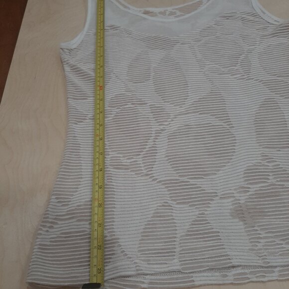 FREE WITH PURCHASE Boho minimalist sheer knit sleeveless texture top - Picture 6 of 13
